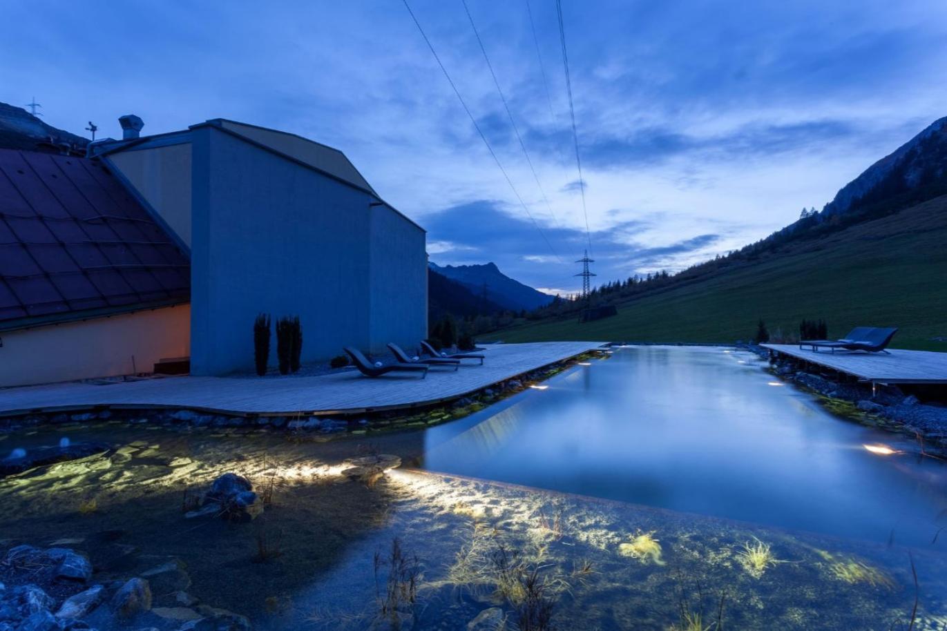 Arlberg Stuben - Das Kleine, Feine Hotel Штубен-ам-Арльберг Экстерьер фото