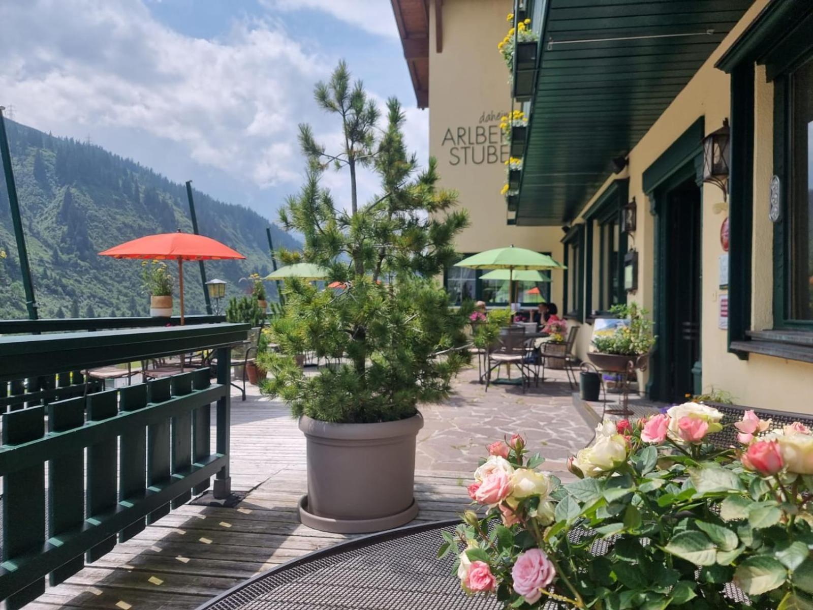 Arlberg Stuben - Das Kleine, Feine Hotel Штубен-ам-Арльберг Экстерьер фото